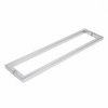 SQ24X24SS: Toallero de 24", acero inoxidable, estilo cuadrado, montaje doble lateral.